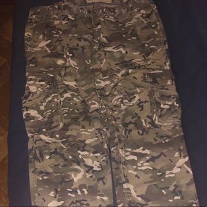 Lucky Brand Camouflage Cargo Pants